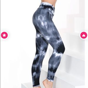 Booty by Brabants Tie Dye Leggings
